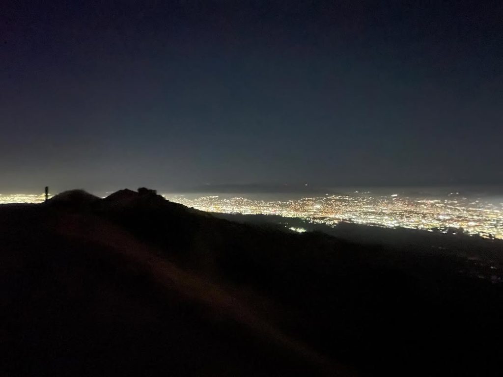 방선 후 Mt. Hollywood, LA의 밤을 걷다